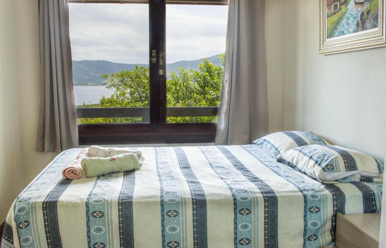 Casa em CondomÍnio Fechado com Vista para Lagoa Garopaba Exterior foto